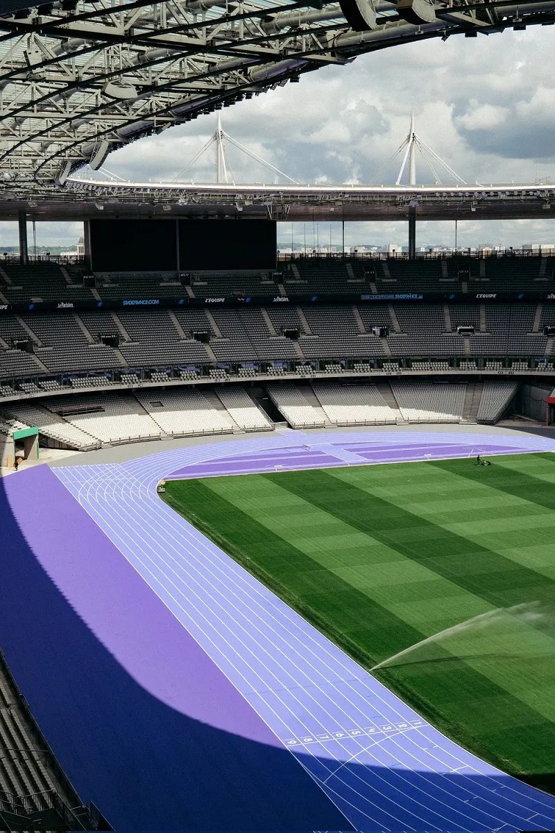 Así es la pista violeta en el Stade de France para los Juegos Olímpicos. Foto: X (@LuchoRunner)
