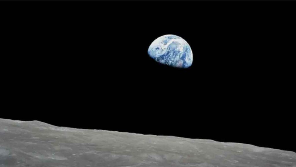 Bill Anders, Apolo 8, accidente aéreo, Earthrise, NASA, fotografía espacial, exploración lunar, Día de la Tierra, movimiento ambientalista, astronauta, misión espacial, historia de la NASA.