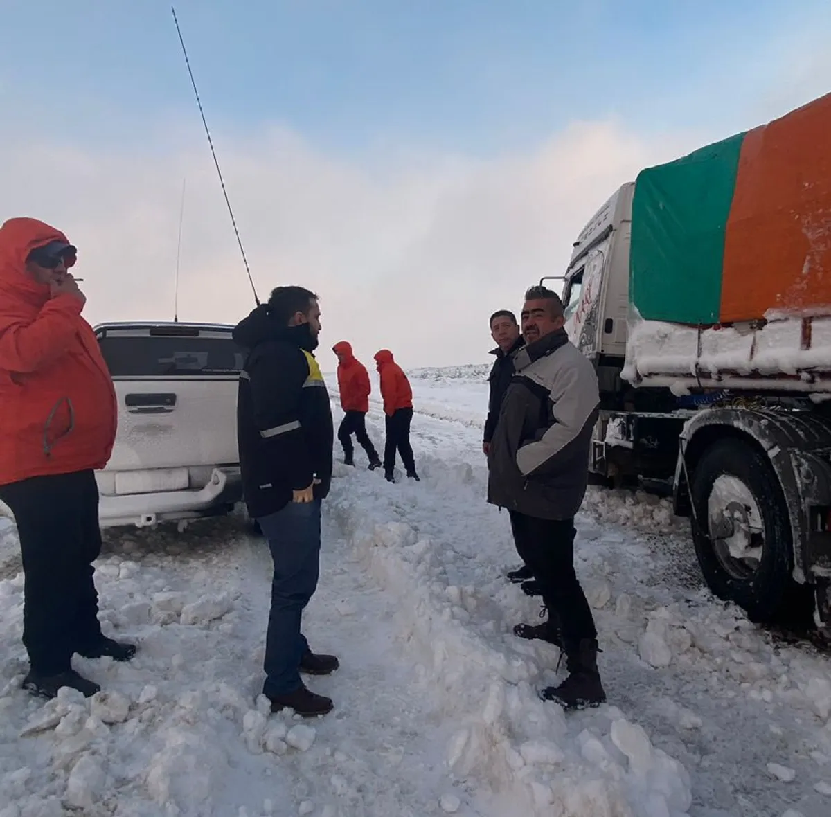 Así fue la asistencia a las personas varadas por la nieve en la ruta