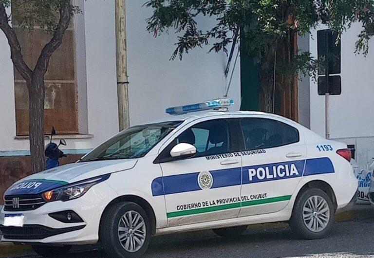 Asalto a un hombre para robarle su vehículo en plena luz del día