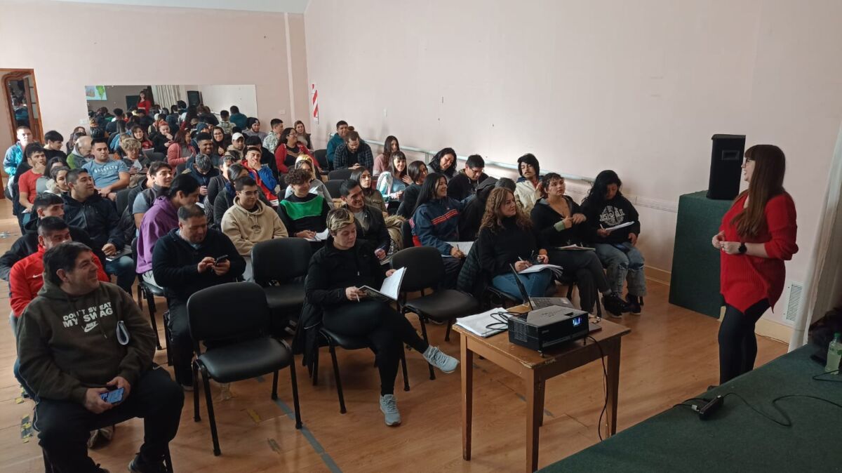 Finalizó un nuevo curso gratuito sobre manipulación de alimentos