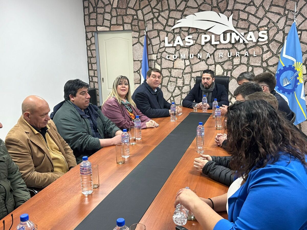 Celebración y obras destacadas en el 103° aniversario de Las Plumas