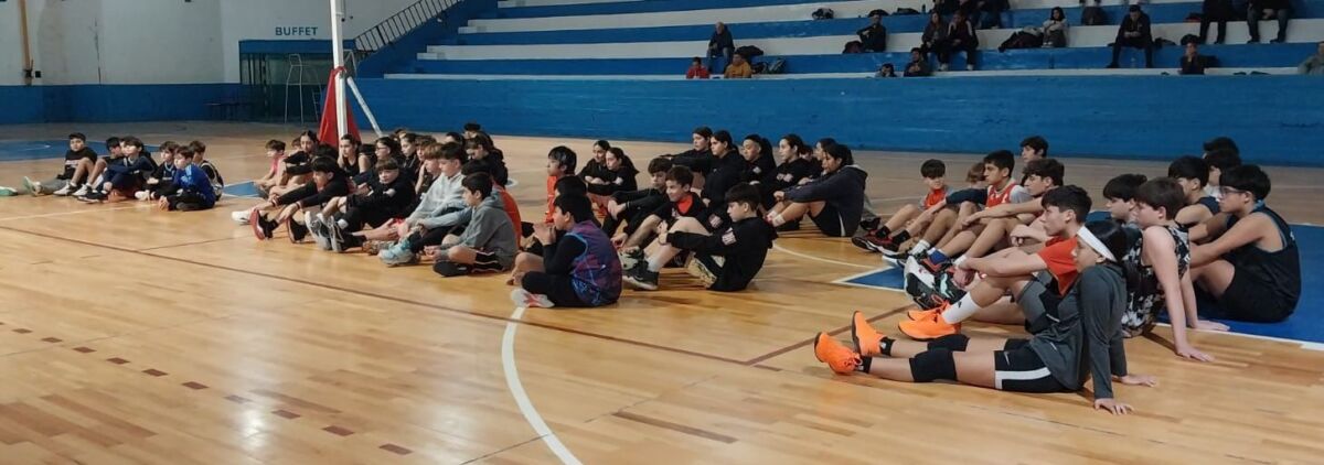 Exitosa primera jornada de tecnificación de básquet