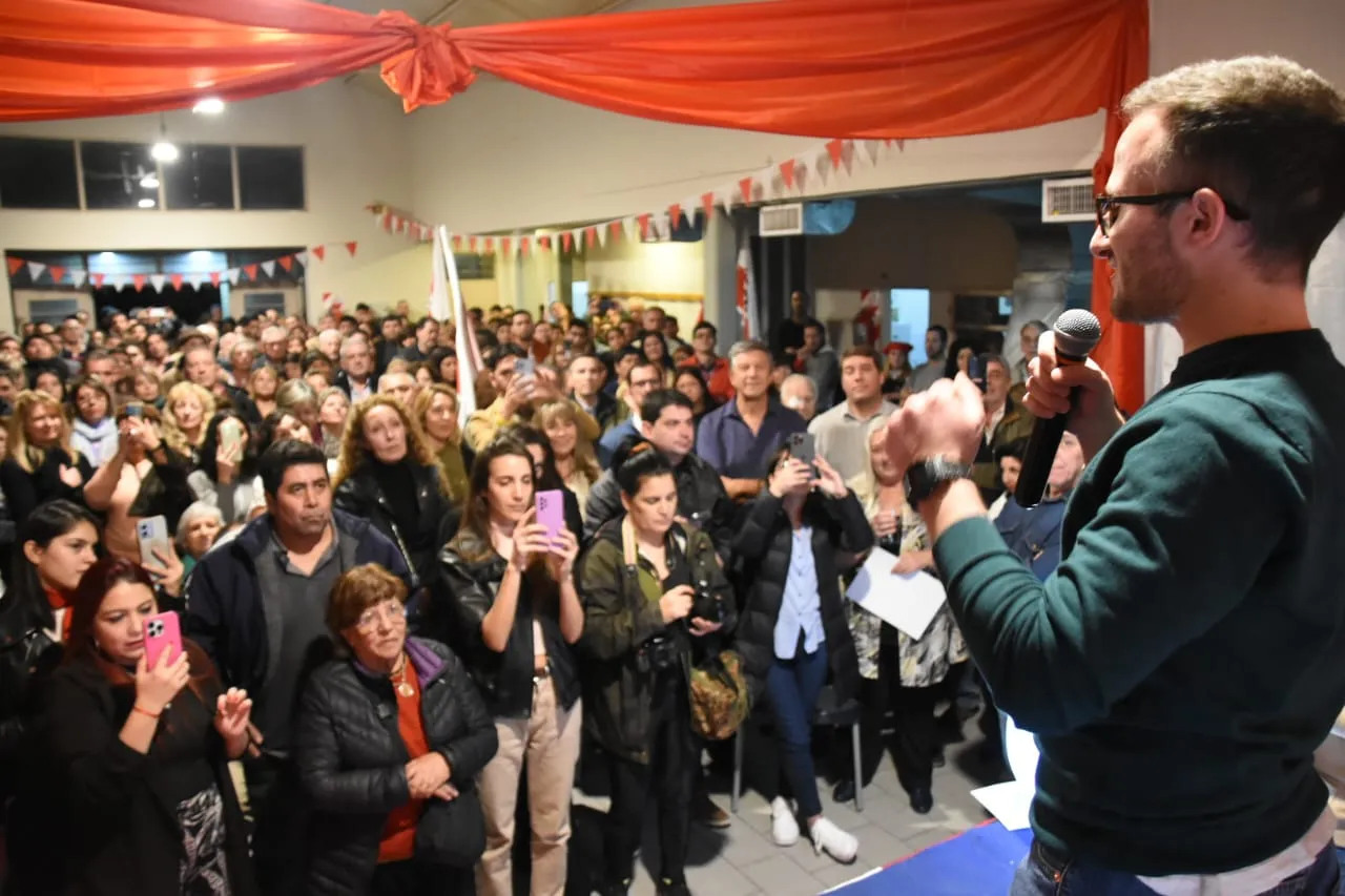 Unión Cívica Radical, UCR Trelew, Victoriano Eraso Parodi, Gerardo Merino, política Trelew, militancia, democracia, futuro Trelew, Comité Departamental, juventud política, compromiso comunitario, historia del radicalismo, política Chubut, eventos políticos Trelew, nuevos roles UCR, liderazgo político Trelew