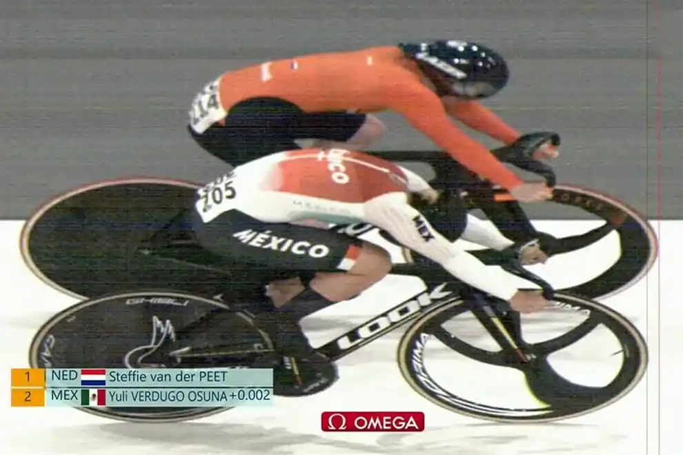 Yuli Verdugo, ciclismo de pista, París 2024, foto finish, Steffie van der Peet, deportes olímpicos, Juegos Olímpicos, velocidad, ciclismo, competencia, eliminación, atleta mexicana, velódromo, adrenalin, deporte de alto rendimiento, resultados olímpicos