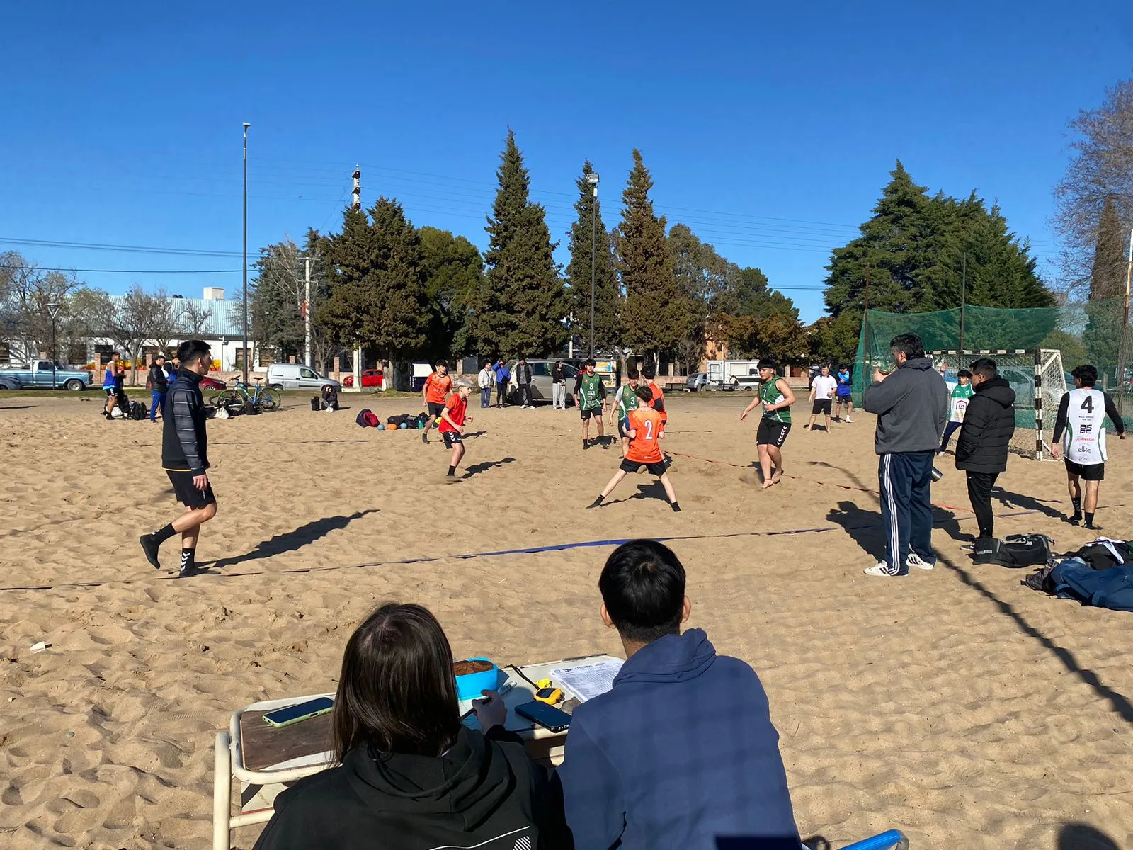 Se disputó la instancia local de beach handball