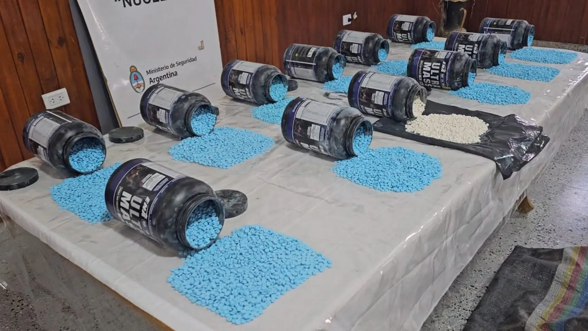 Descartaron 31 kilos de metanfetamina en la frontera con Bolivia