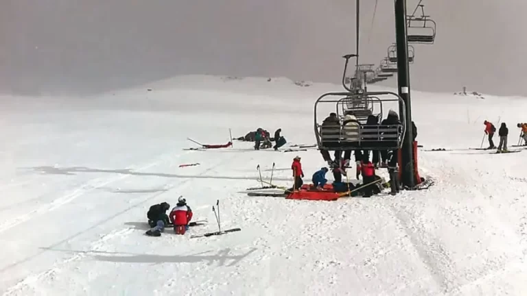 Otra tragedia en el cerro Catedral: Esquiadora sufrió una hemorragia
