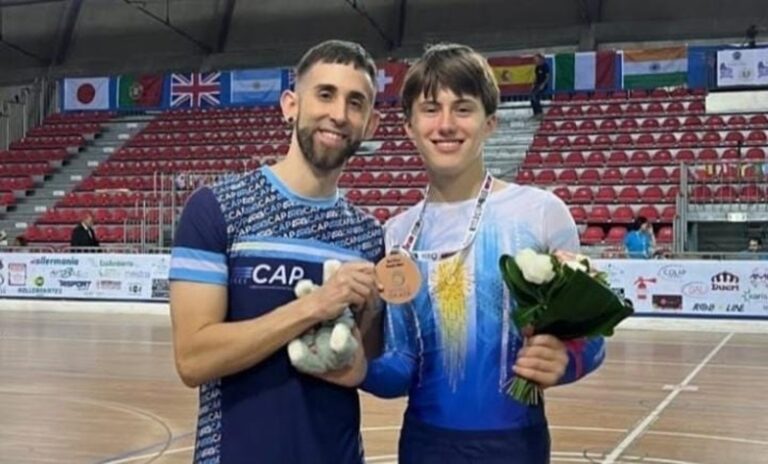Chubutense logró conseguir el bronce en el Mundial de Patinaje Artístico en Italia