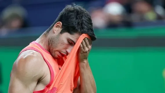 Macháč dio el batacazo y eliminó a Alcaraz de Shanghai