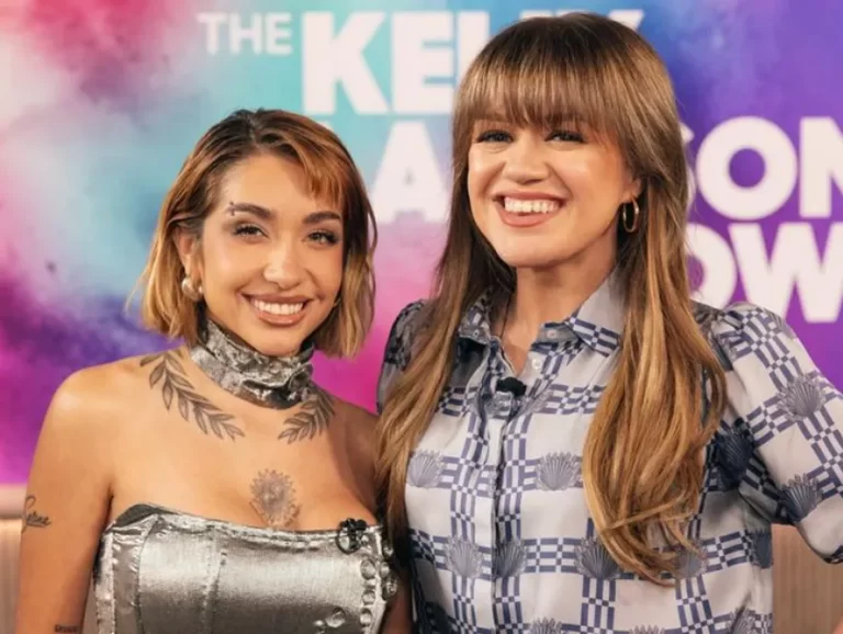 María Becerra se lució en «The Kelly Clarkson Show»