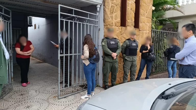 Realizan 12 allanamientos en tres provincias por presunto fraude a la Administración Pública