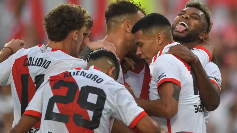 Con un equipo alternativo, River visita a Defensa y Justicia