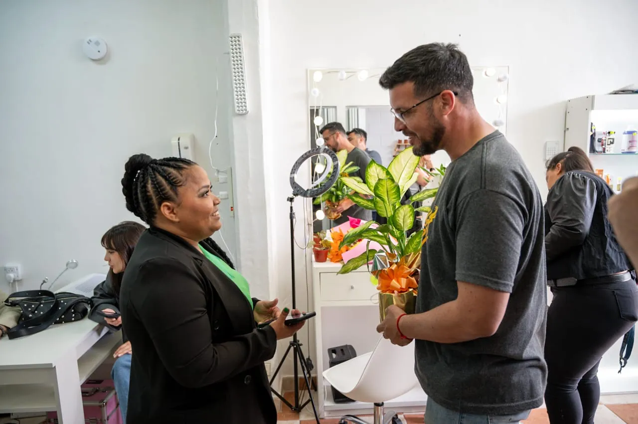 Se inauguró en Rawson un nuevo local comercial