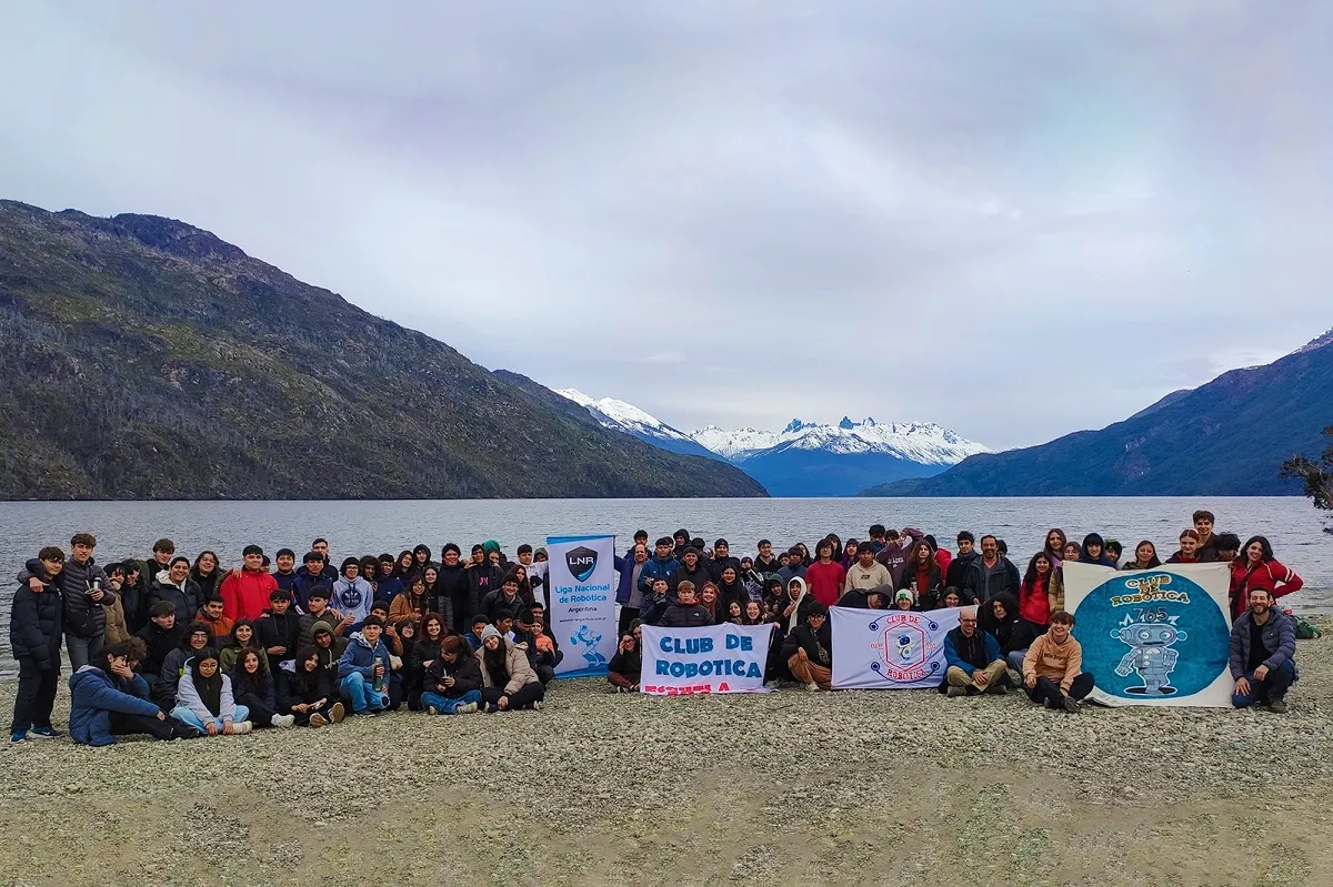 Encuentro Provincial de Robótica, Lago Puelo, robótica, tecnología educativa, estudiantes, Chubut, Ignacio Torres, Ricardo Pavez, competencias de robótica, pensamiento computacional, educación en Chubut, trabajo en equipo, camaradería, escuelas de Chubut, nuevas tecnologías