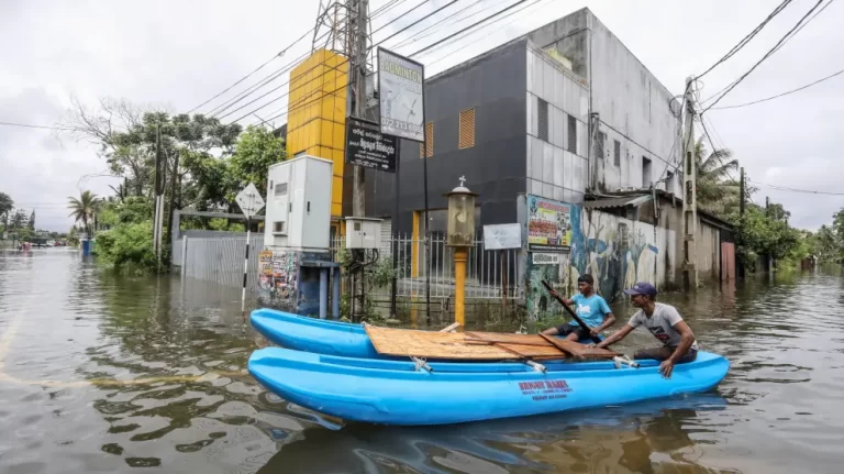 Las fuertes lluvias en Sri Lanka dejan al menos tres muertos