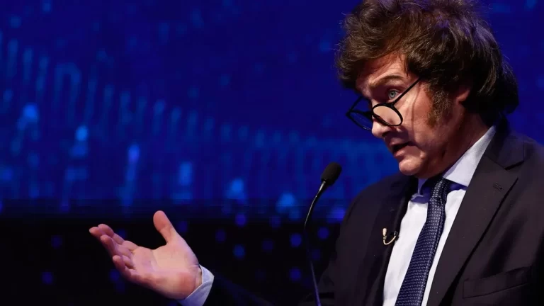 Milei rechazó la devaluación y promete bajar la inflación