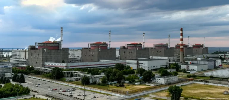 Matan con coche bomba a un funcionario de planta nuclear ucraniana