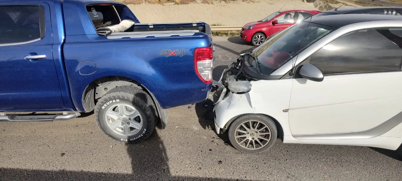 Una mujer fue hospitalizada tras un fuerte choque en Ruta 3