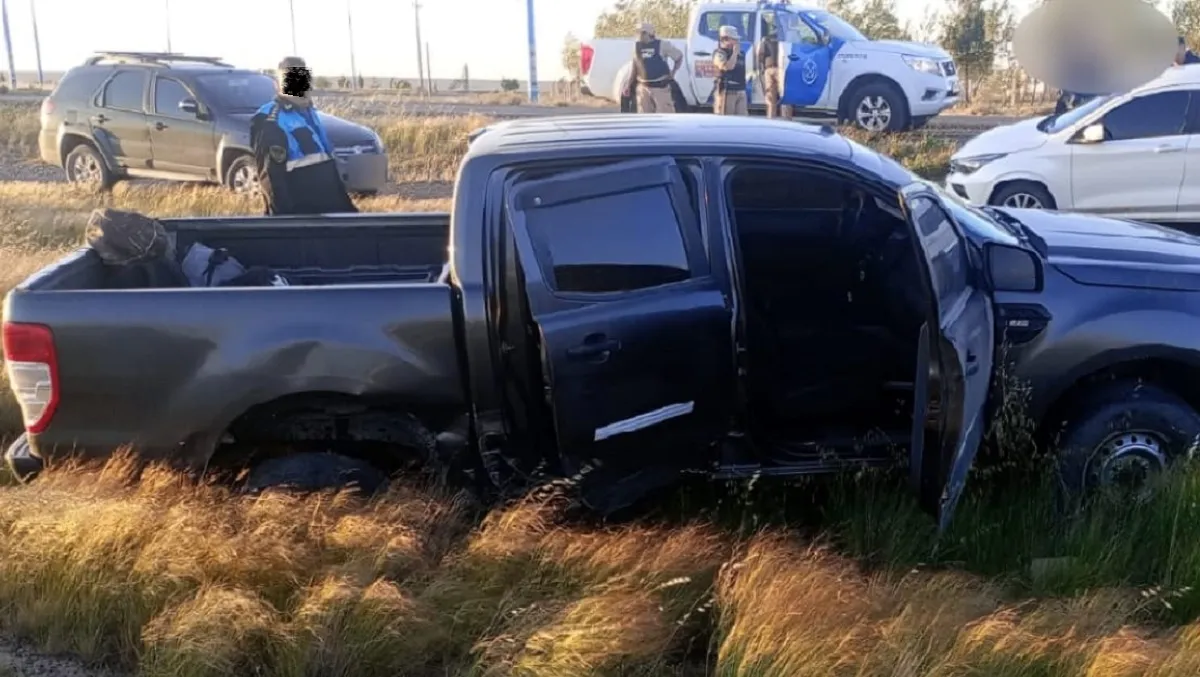 operativo policial Ruta 3, camionetas robadas Chubut, Héctor Iturrioz alerta, detención en Trelew, Prefectura Naval Argentina, Policía del Chubut, robo en Rada Tilly, colisión en fuga, Ministerio Público Fiscal Chubut, seguridad en Ruta 3