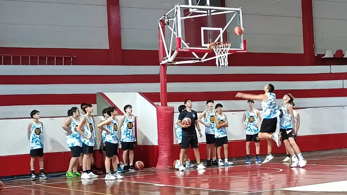 Merino acompañó la 4ª edición del DLS Basket Camp