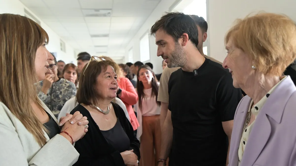 Torres inauguró la sala de kinesiología del Hospital Presidente Alvear