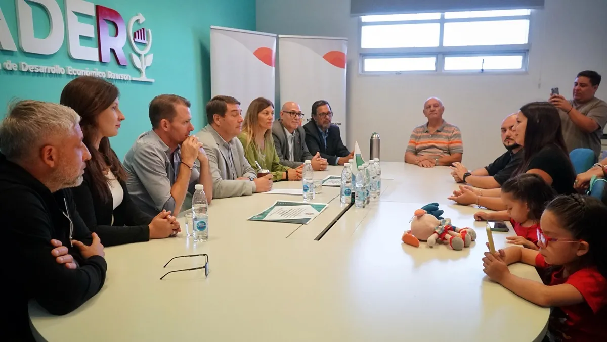 Vecinos de Rawson fueron beneficiados con el programa provincial “RaícES 2025”