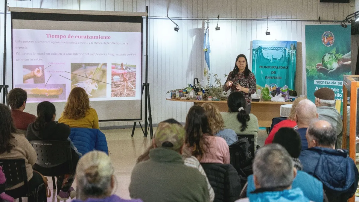 Rawson: amplia participación en capacitación sobre propagación de plantas