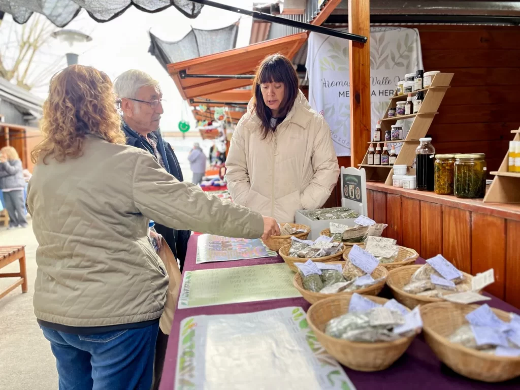 feria de productores, feria de artesanos, 28 de Julio, eventos regionales, producción local, cultura argentina, folclore, gastronomía regional, entretenimiento familiar, actividades gratuitas, artesanías argentinas, comunidad local, turismo regional, talleres culturales, feria artesanal