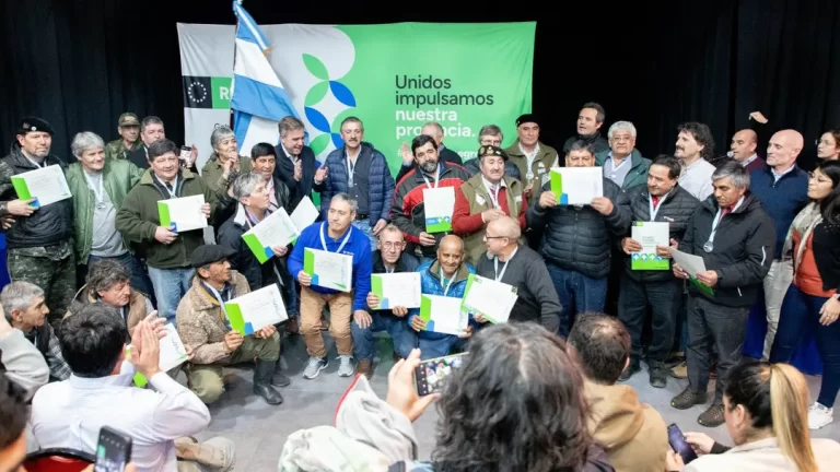 Río Negro homenajeó a ex soldados continentales de Malvinas en El Bolsón