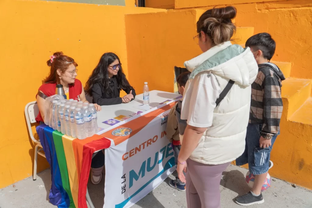 Rawson, Playa Unión, jornada de salud, recreación, Municipalidad de Rawson, Hospital Santa Teresita, juventud, prevención, Día del Estudiante, primavera, actividades culturales, zumba, integración social, bienestar comunitario, Chubut