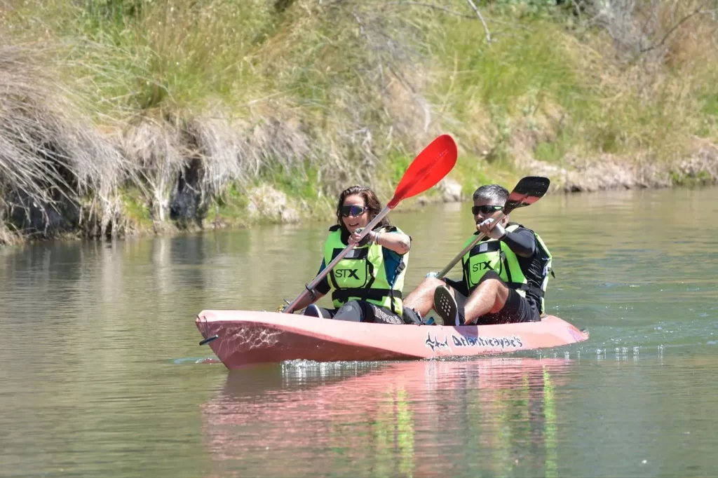 Dolavon, kayak, SUP, río Chubut, travesía, deporte al aire libre, turismo Chubut, actividades recreativas, naturaleza, turismo aventura, Trelew, Puerto Madryn, Gaiman, deporte y recreación, paddleboard