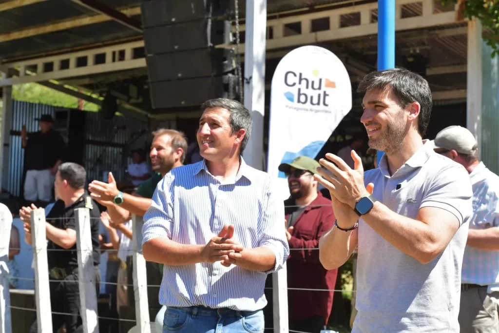 Ignacio Torres, Chubut, Carrenleufú, Fiesta del Salmón, fiestas populares, Patagonia, economía local, turismo, cultura chubutense, pesca continental, gobierno del Chubut, desarrollo regional, identidad cultural, eventos populares, interior provincial