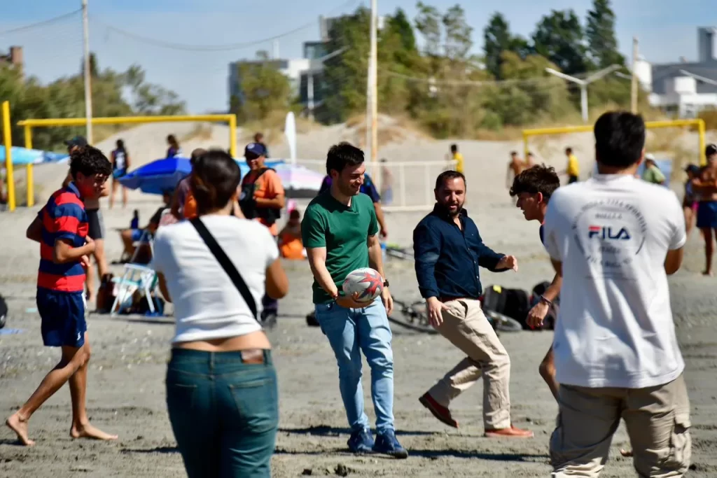 Puerto Madryn, Verano Activo 2026, Ignacio Torres, Gustavo Sastre, Chubut, Chubut Deportes, deporte provincial, inclusión social, actividades de verano, beach handball, beach fútbol, guardavidas, políticas públicas, integración comunitaria, Gobierno del Chubut.