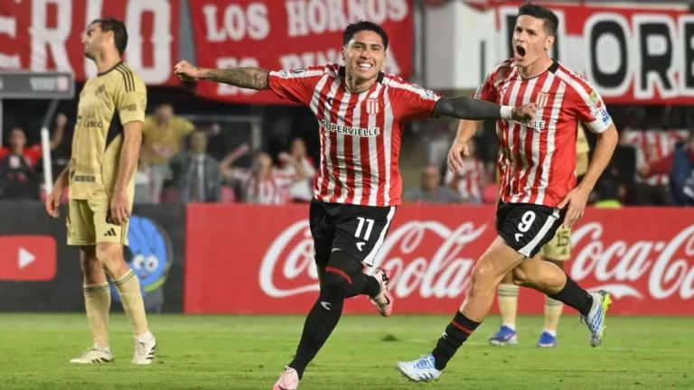 Estudiantes logró su primera victoria en la Libertadores al vencer a Cusco