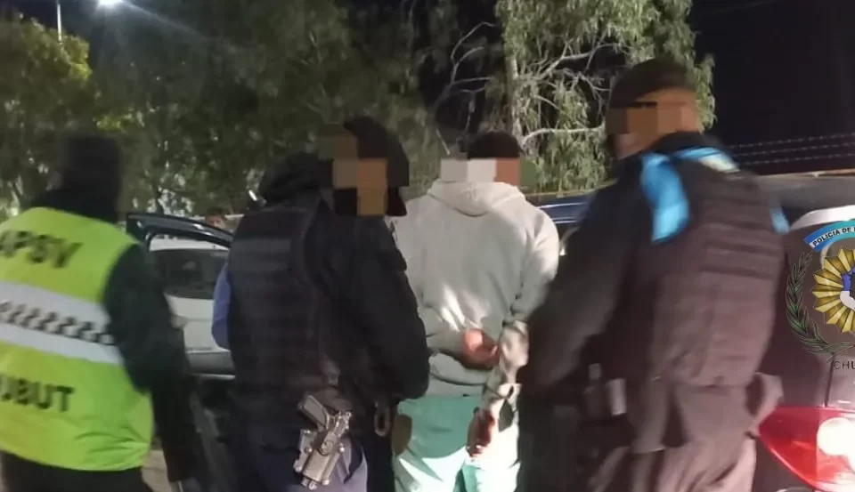 Lo pararon en un control de tránsito y descubrieron que tenía pedido de ...