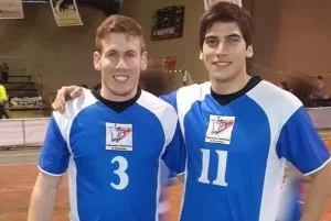 Juli junto a Juan Schwartzman, también de El Bolsón, representando a Chubut.