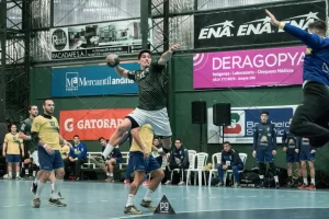 López Mon en su paso por Ferro.