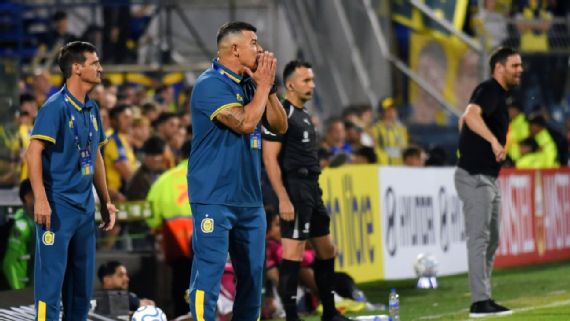 Belloso ratificó a Almirón en Rosario Central