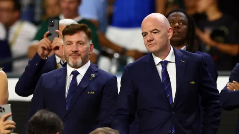 Conmebol pidió prudencia en la disputa entre FIFA y UEFA